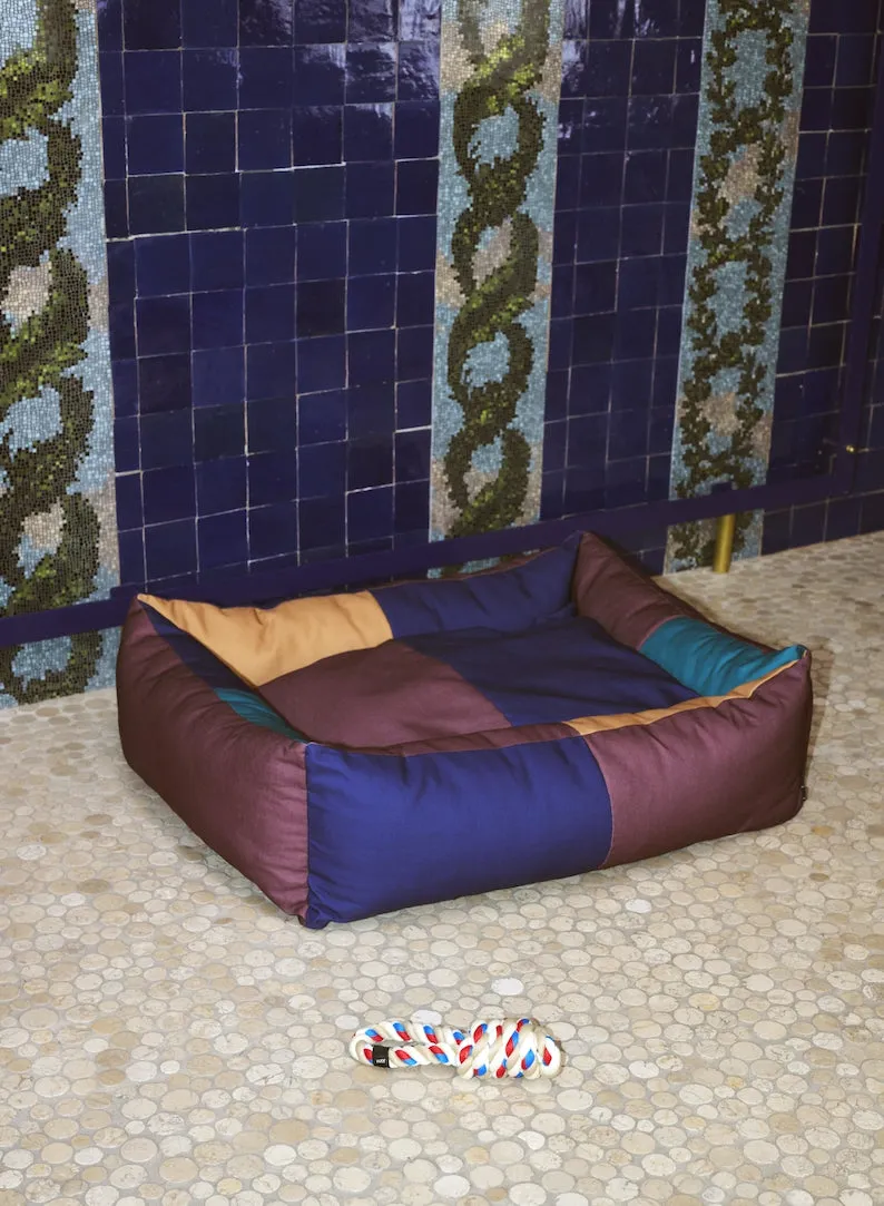 Dogs Bed, Large - HAY